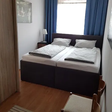 Apartment Poldi 1 *